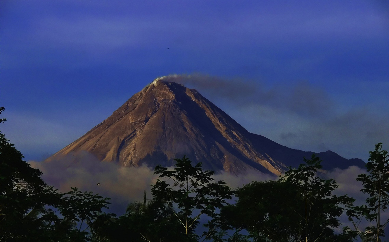 Dari Alas Purwo Sampai Kerajaan Pantai Selatan, Siapa yang Mau Mampir?