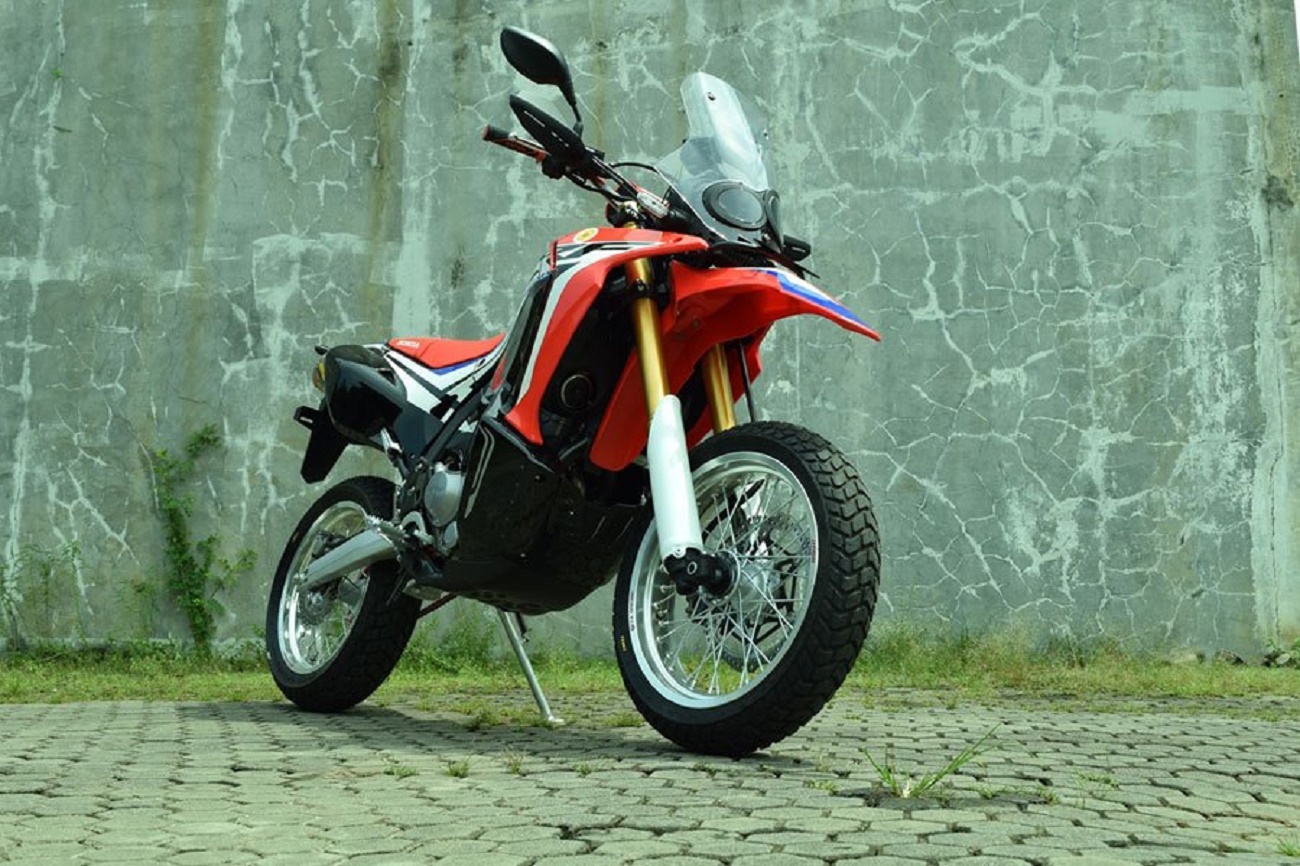 Begini Tampang Gahar Honda CRF250 RALLY Ala Supermoto!