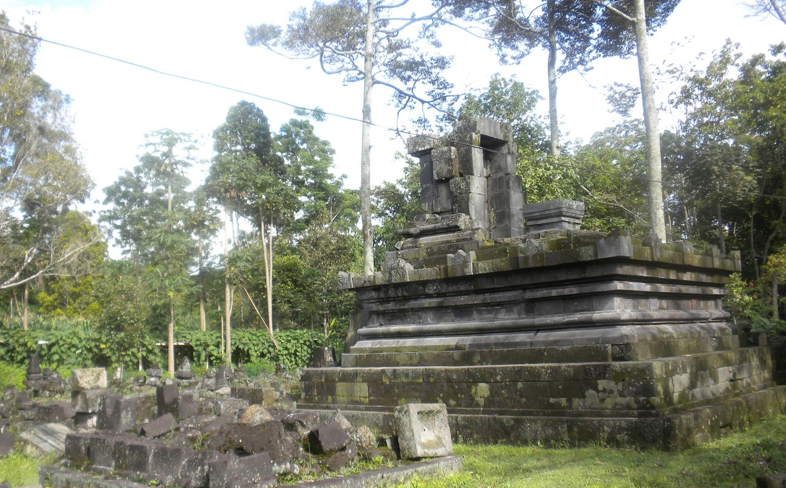 Dari Hiking Sampai Wisata Sejarah, Ini Dia Spot Wisata Unggulan Di ...