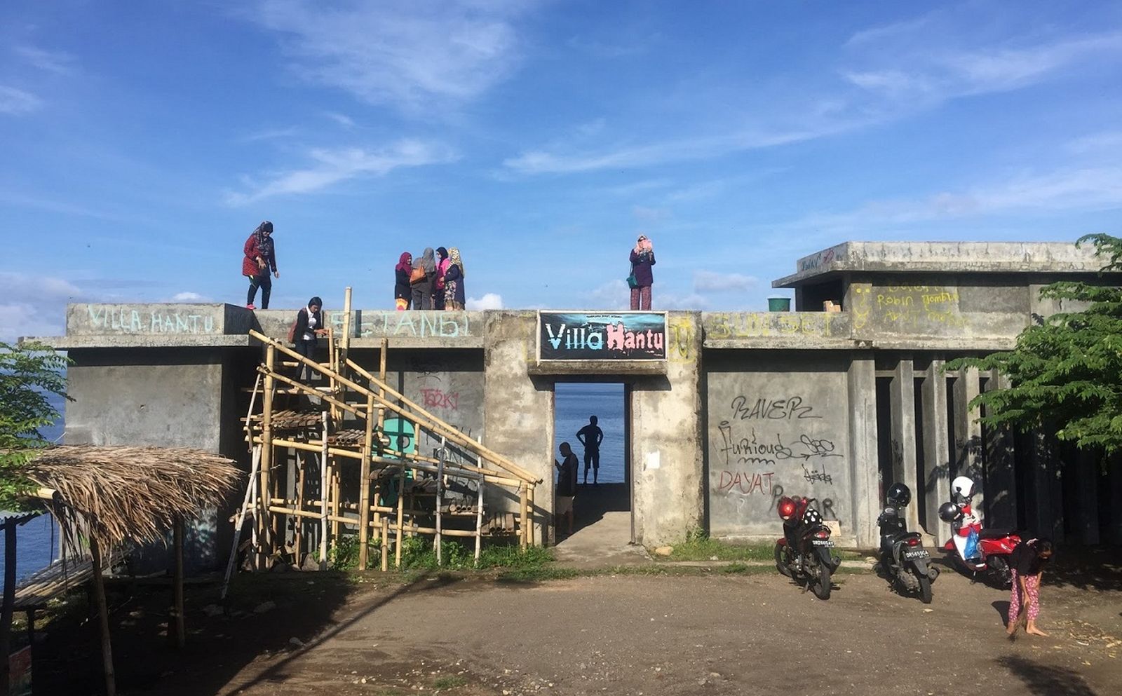 Antara Serem dan Penasaran, Ada yang Berani Datang Ke Villa Hantu Di Lombok