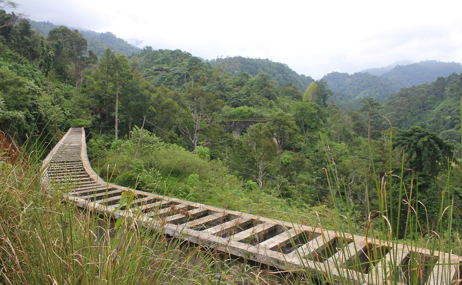 Di Padang Ada Jembatan Instagramable Saingan Jembatan Siti Nurbaya