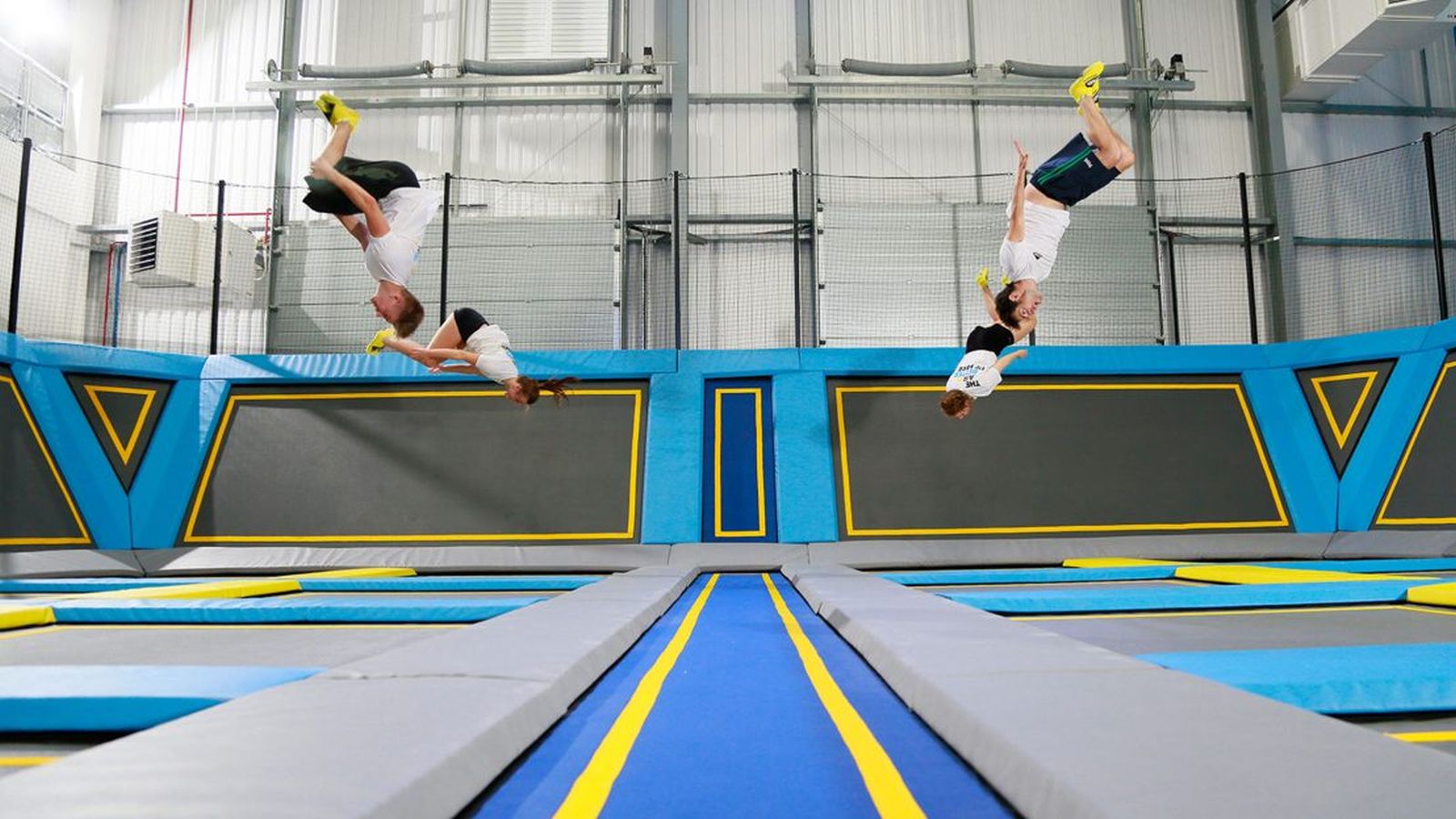Olahraga Trampolin Ternyata Menyehatkan dan Bisa Mencegah Stres, Lho!