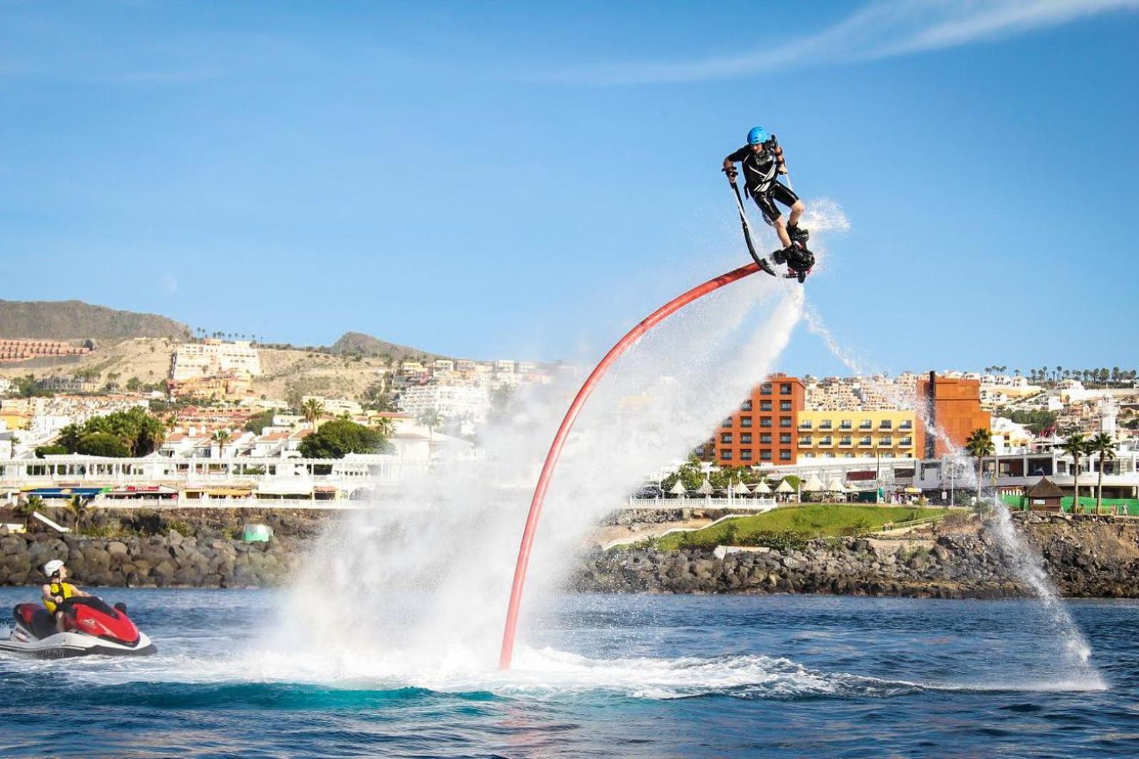 Dubai, Jadi Tempat Paling Keren untuk Cobain Olahraga Air Flyboarding
