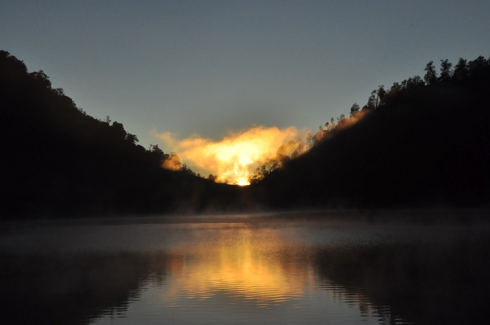 Jangan Panik, Ini Cara Mengatasi Hipotermia Ketika Naik Gunung