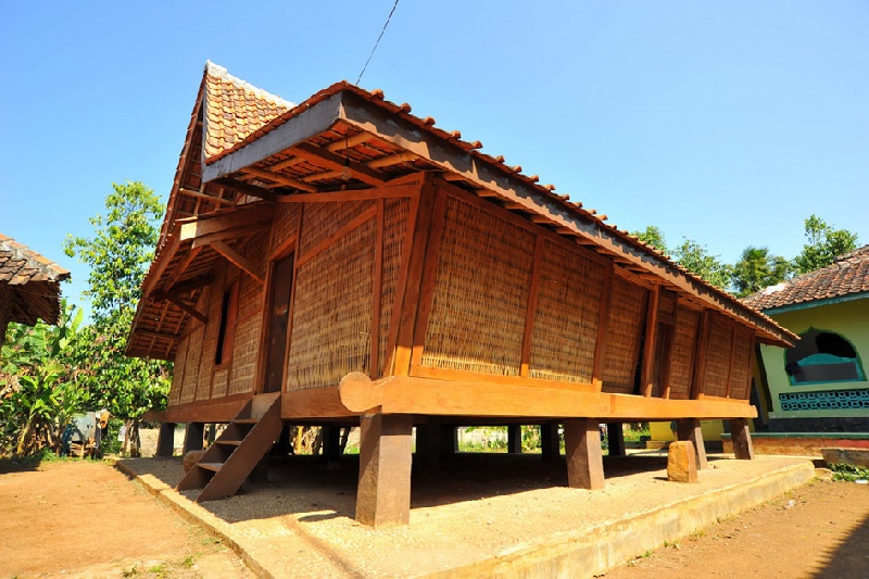 5 Jenis Rumah Adat Sunda Pacu Jiwa Berpetualangmu Di Jawa Barat