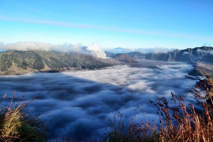 Puncak B29, Sebuah Negeri Di Atas Awan Dan Satu Langkah Lebih Dekat Menuju Nirwana