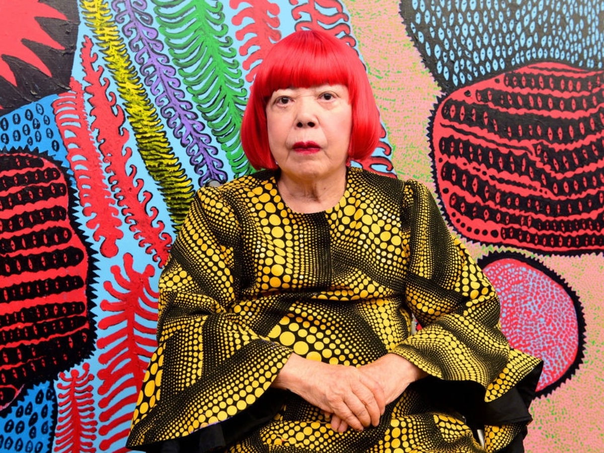 6 Hal Yang Perlu Lo Ketahui Mengenai Yayoi Kusama Sebagai Seniman Nyentrik!