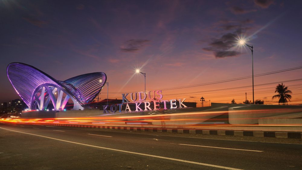 Selain Dari Sotonya, Berikut 5 Tempat Wisata Unik Di Kota Kudus (100% Unik)