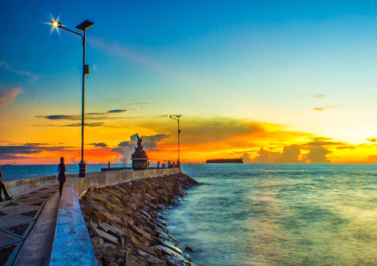 Pantai Kata, Pantai Unik Dari Kota Pariaman, Sumatera Barat