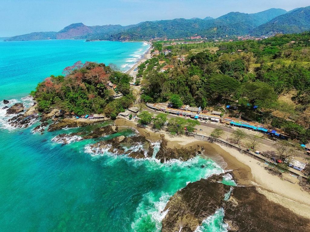 5 Pesona Pantai Cantik di Sekitar Pelabuhan Ratu, Sukabumi | SUPERLIVE