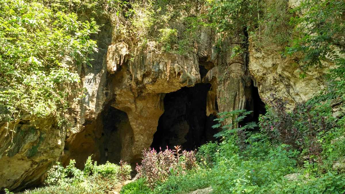 Gua Bangkang, Spot Petualangan Yang Unik Berasal Dari Lombok