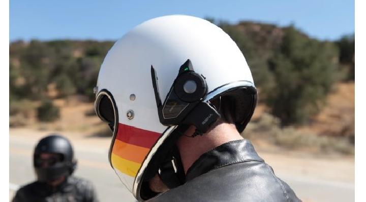 Mengenal Interkom, Gear Yang Membuat Mudah Berkomunikasi Saat Petualangan