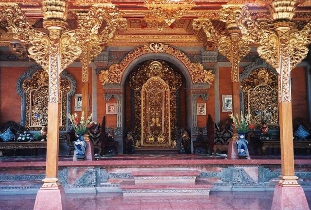 Material Bangunan Rumah Adat Bali