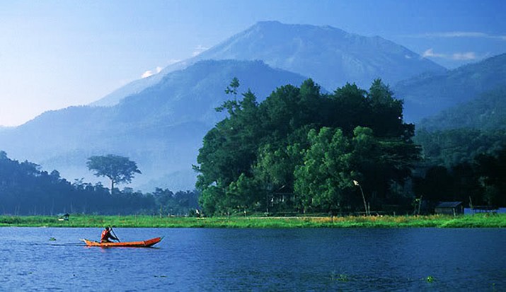 Rawa Pening, Keindahan Alam Yang Luar Biasa di Ambarawa, Jawa Tengah