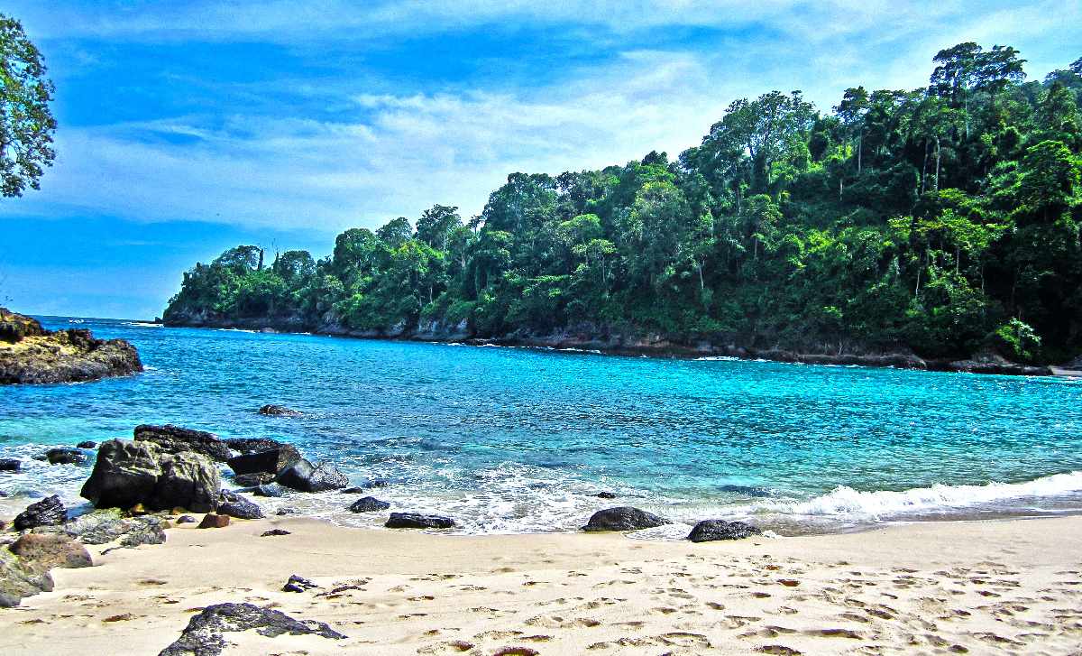 Pantai Brumbun, Spot Petualangan Untuk Menyegarkan Pikiran, Lo!