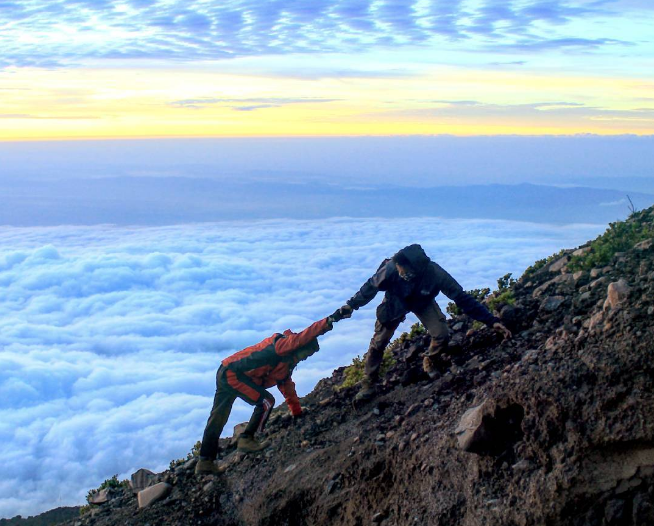 Gunung Slamet, Beserta 7 Fakta Menarik Untuk Pendakiannya!