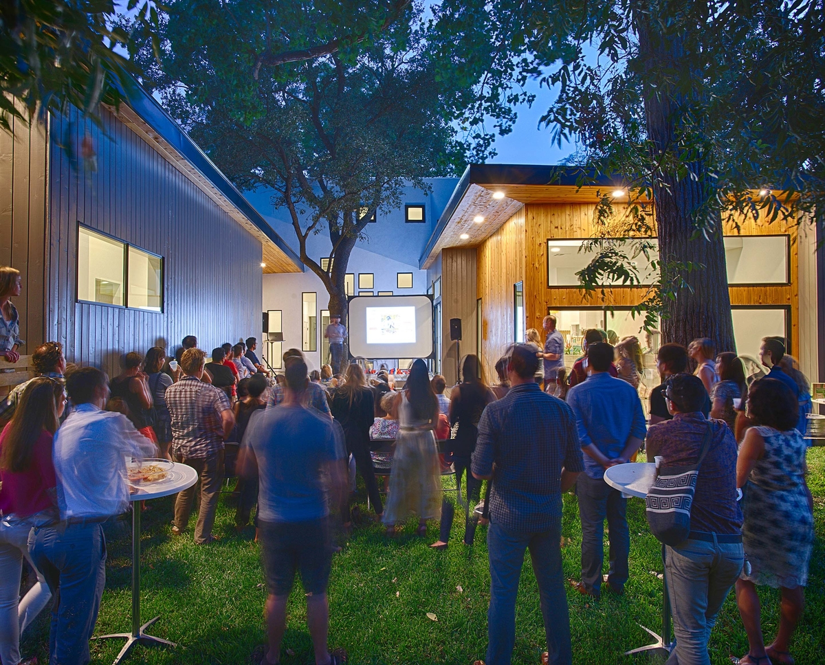 7 Cemilan Anti Mainstream Ini Cocok Banget Untuk Momen Berkumpul Lo Bro!