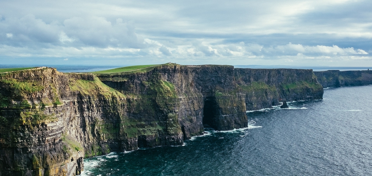 Keindahan Alam di Irlandia Terpancar Dari 4 Spot Destinasi Wisata Ini Loh Bro!