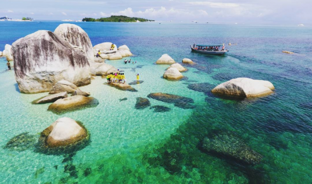 4 Fakta Menarik Mengenai Keindahan Pulau Batu Berlayar  di Bangka Belitung!