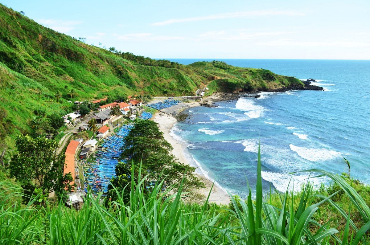 Pantai Menganti, Surga Tersembunyi di Pelosok Kota Kebumen, Jawa Tengah! 