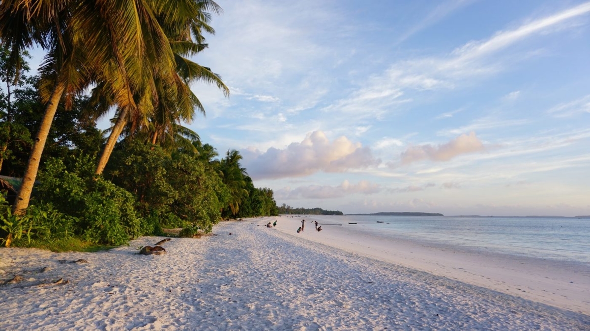 4 Keindahan Alam Berupa Pantai di Pulau Kei Kecil Ini Patut Untuk Lo Kunjungi Bro!