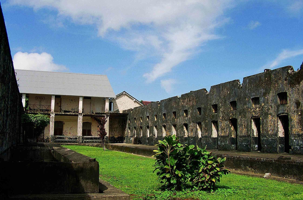 Traveling Anti-Mainstream, 8 Wisata Penjara Dunia Ini Bisa Lo Jadikan Destinasi Unik Liburan Lo! 