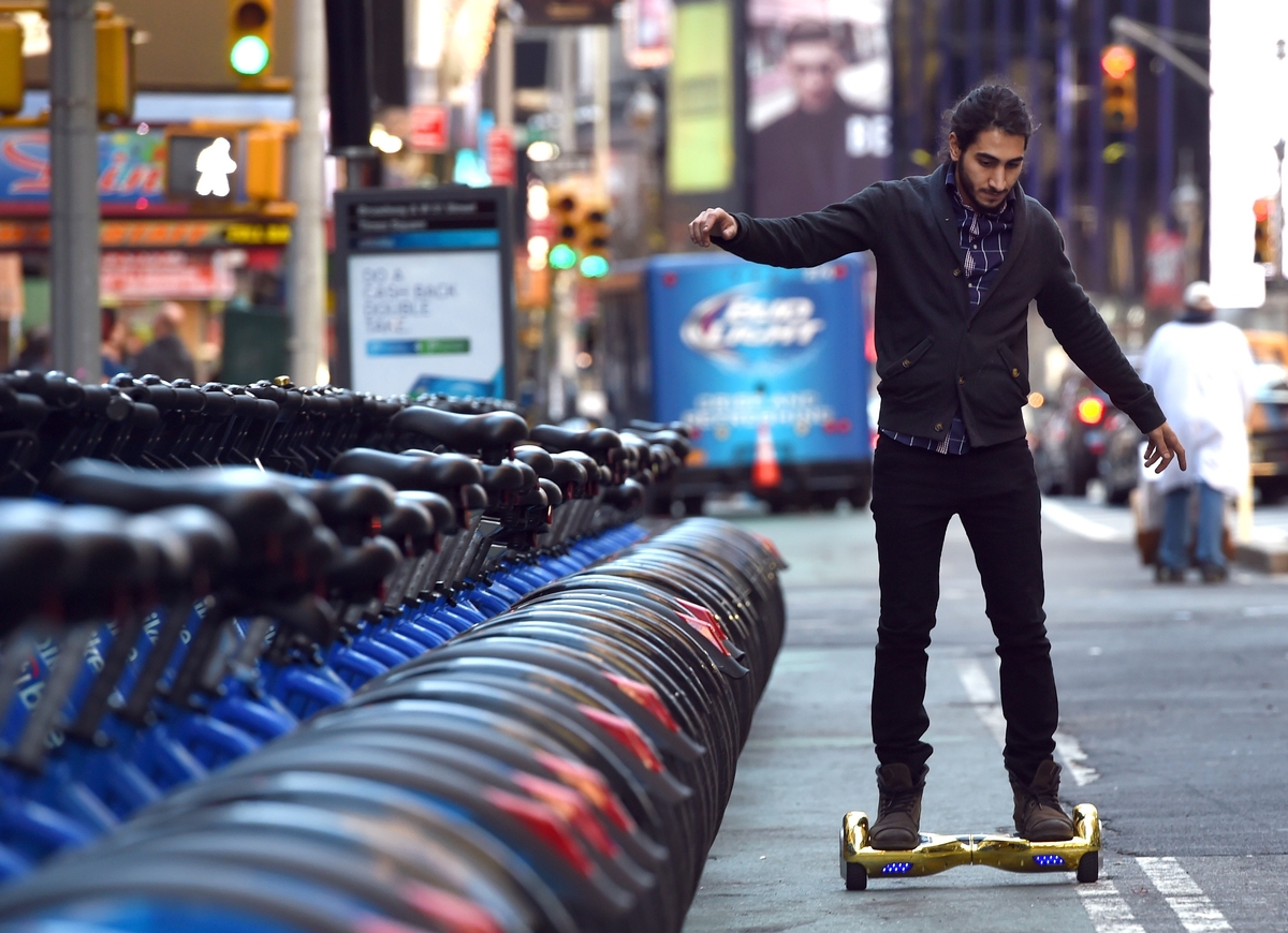 5 Cara Mudah dan Seru Menggunakan Hoverboard Biar Petualangan Makin Nyaman!