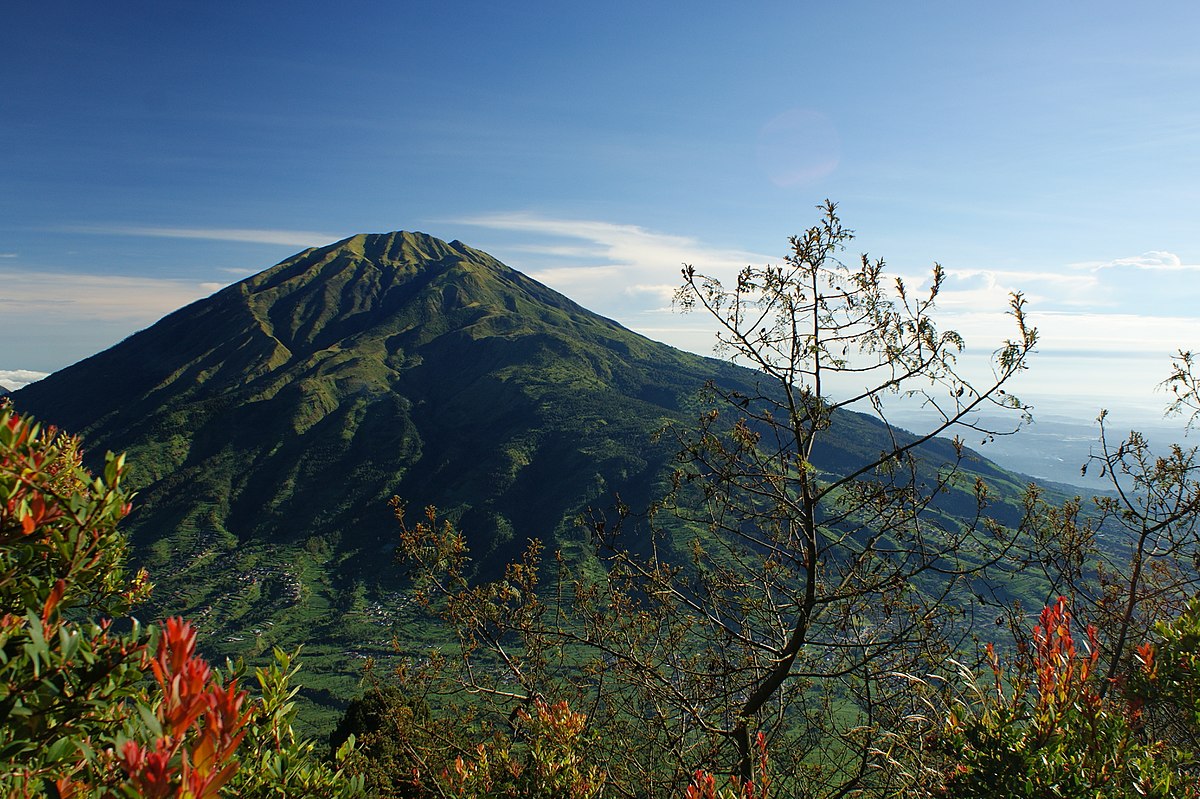 8 Tips Aman Pendakian Gunung Merbabu, Para Petualang Perhatikan Dulu, Nih!