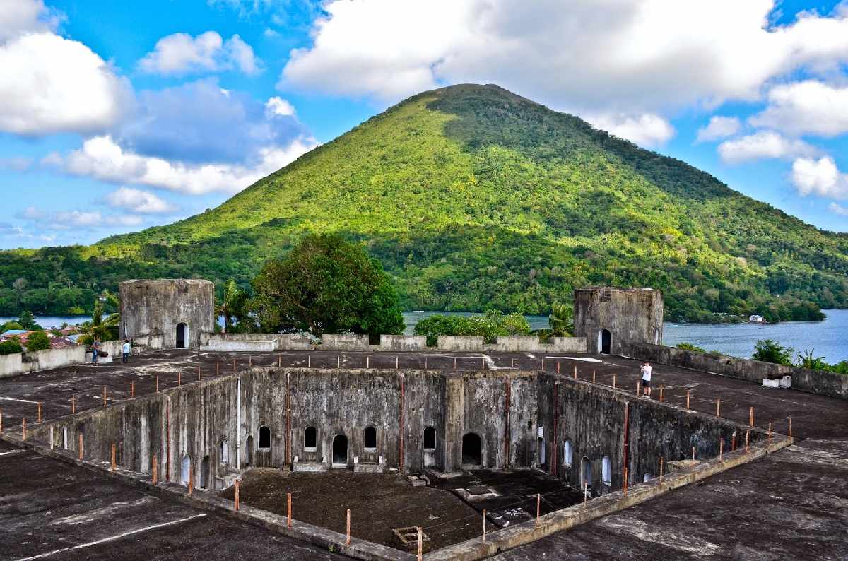 6 Objek Wisata Sejarah Keren Ini Dapat Lo Jumpai Di Banda Neira | SUPERLIVE