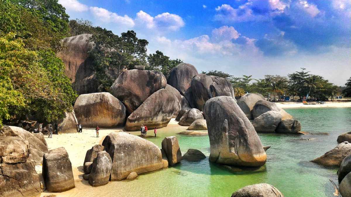 6 Pantai Berpanorama Cantik Ini Bisa Lo Temukan di Pulau Sumatera