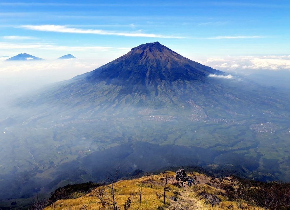 Pendakian Gunung Sindoro, 11 Hal Ini Perlu Lo Ketahui Sebelum Berangkat, Bro!