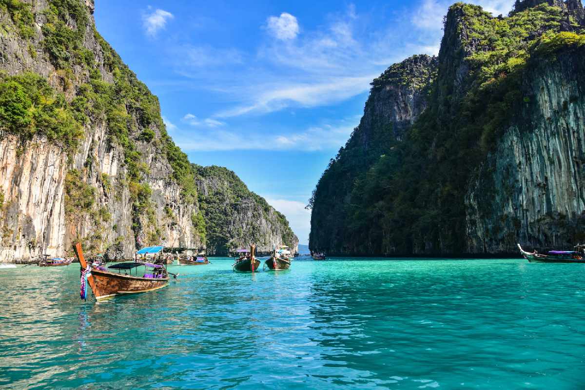 6 Pulau Indah Asal Thailand Ini Cocok Jadi Destinasi Liburan Tahun Baru