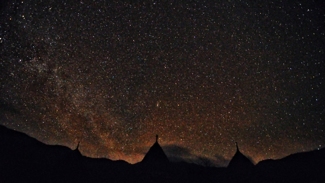 Spot dengan Pemandangan Bintang nan Indah – Desa Wae Rebo, Nusa Tenggara Timur