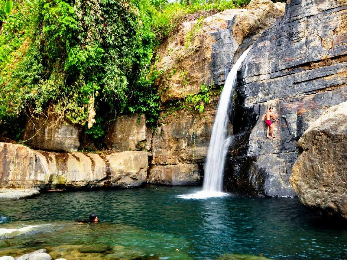 6 Destinasi Wisata Air Terjun Cantik dengan Harga Terjangkau di Malang