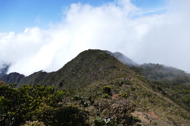 Gunung Tertinggi yang Ada di Malaysia – Gunung Tambuyukon