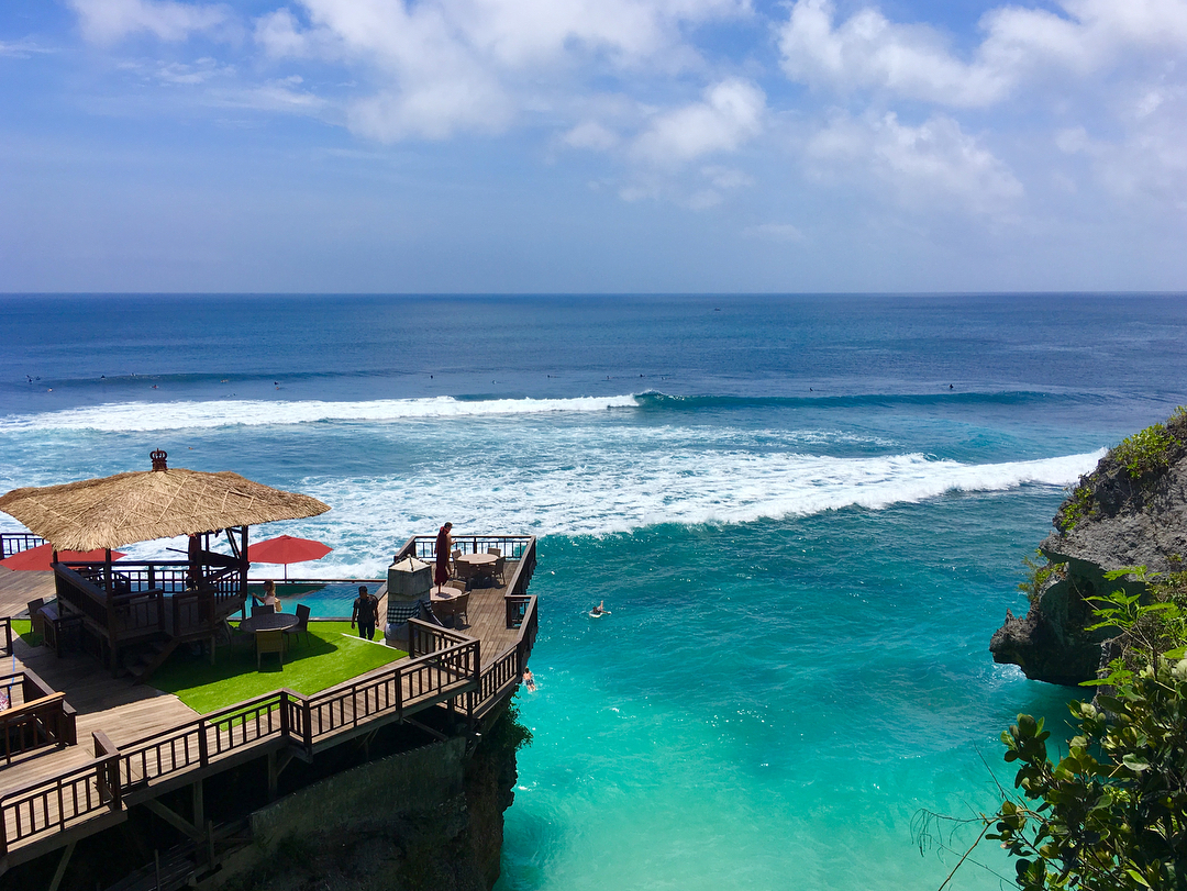 6 Tips Jitu Supaya Petualangan Lo di Pantai Pandawa Bali Makin Seru!