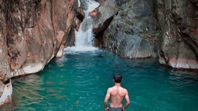 Leuwi Lieuk Air terjun