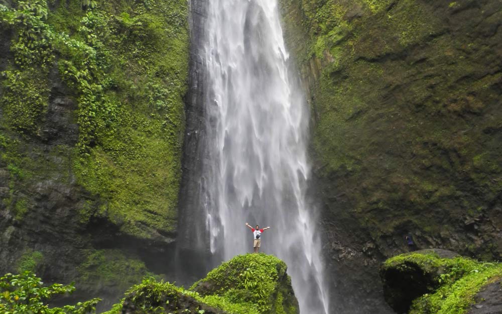 5 Hal Menarik di Air Terjun Kabut Pelangi yang Mesti Lo Ketahui Sebelum ke Sana!