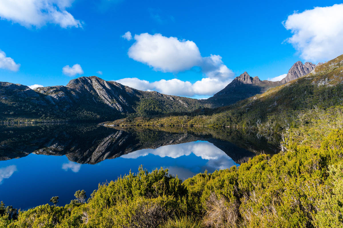 Ingin Cicip Sensasi Berpetualang di Alam Liar? Yuk Kunjungi 5 Lokasi Hiking Menantang di Australia Ini!