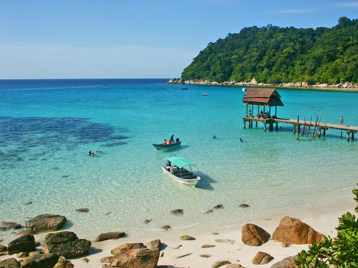 Keindahan Alam di Malaysia Terpancar dari 5 Pilihan Pantai Ini Loh Bro!