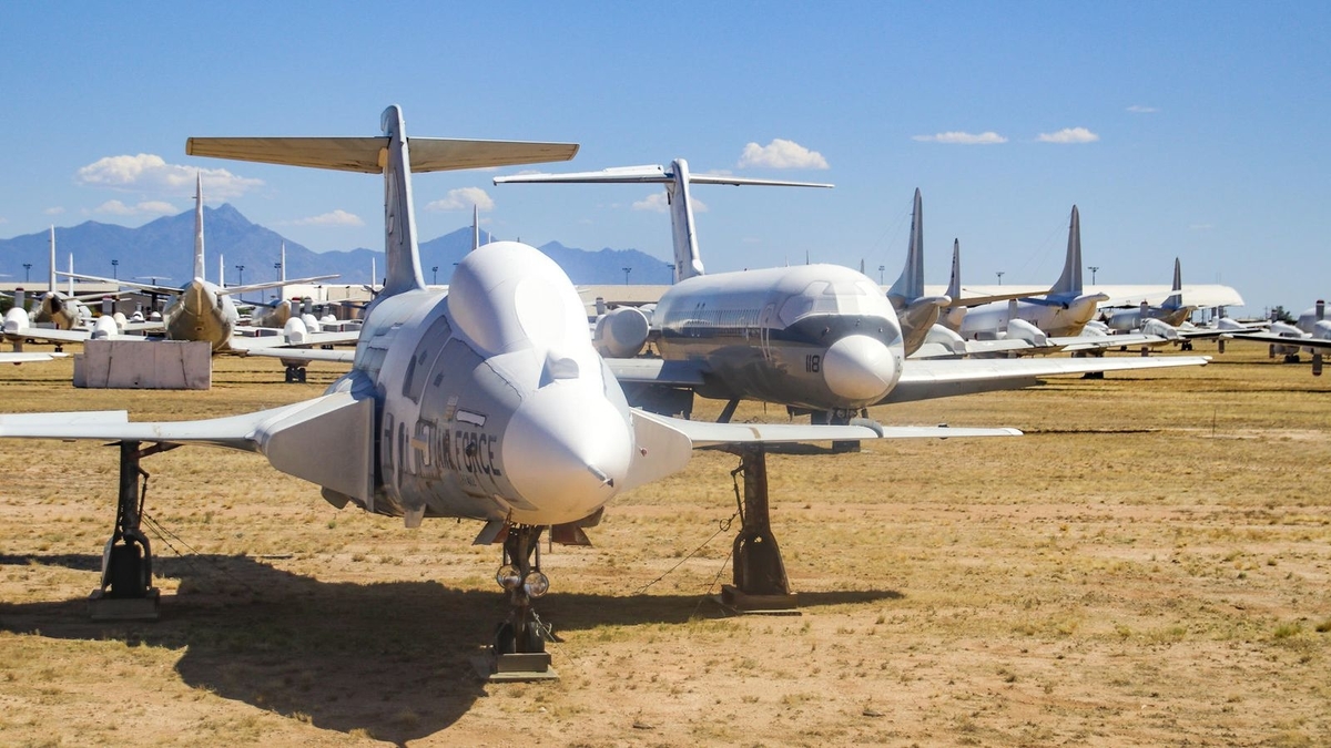 4 Fakta Mengenai Tempat Penyimpanan Pesawat di Gurun Arizona, Amerika Serikat!