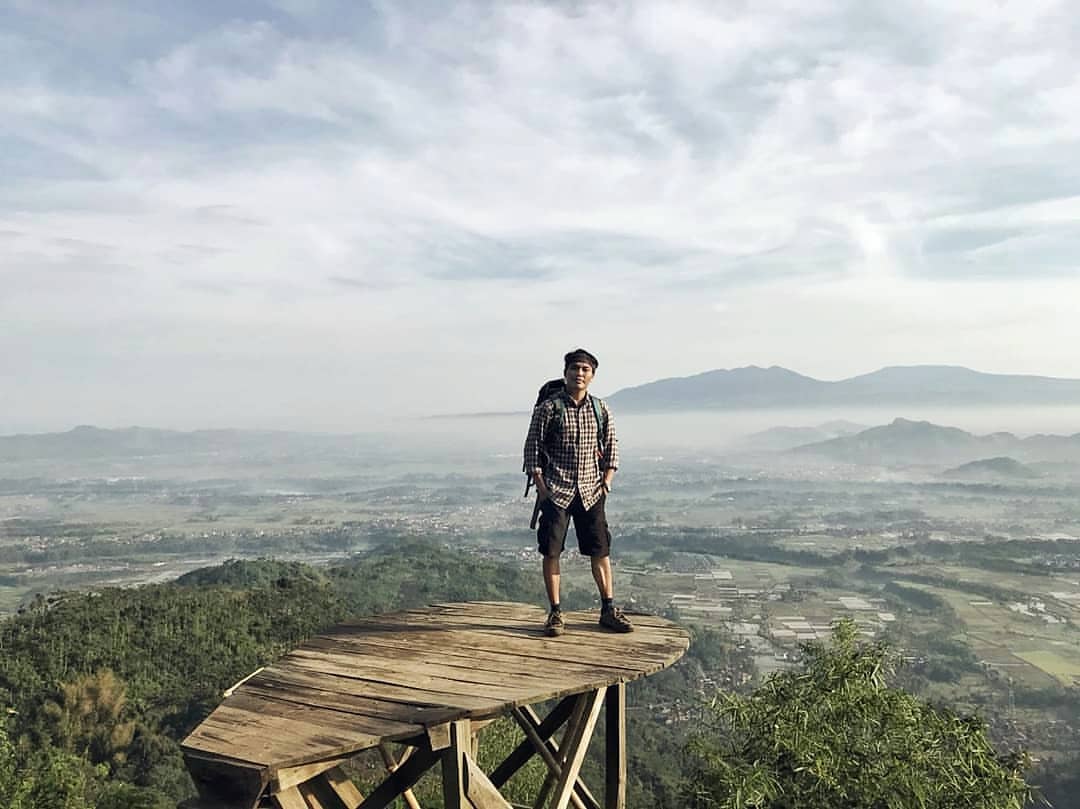 Nikmati Suasana Liburan “Anti-mainstream” di 5 Objek Wisata Khas Bandung Barat Ini