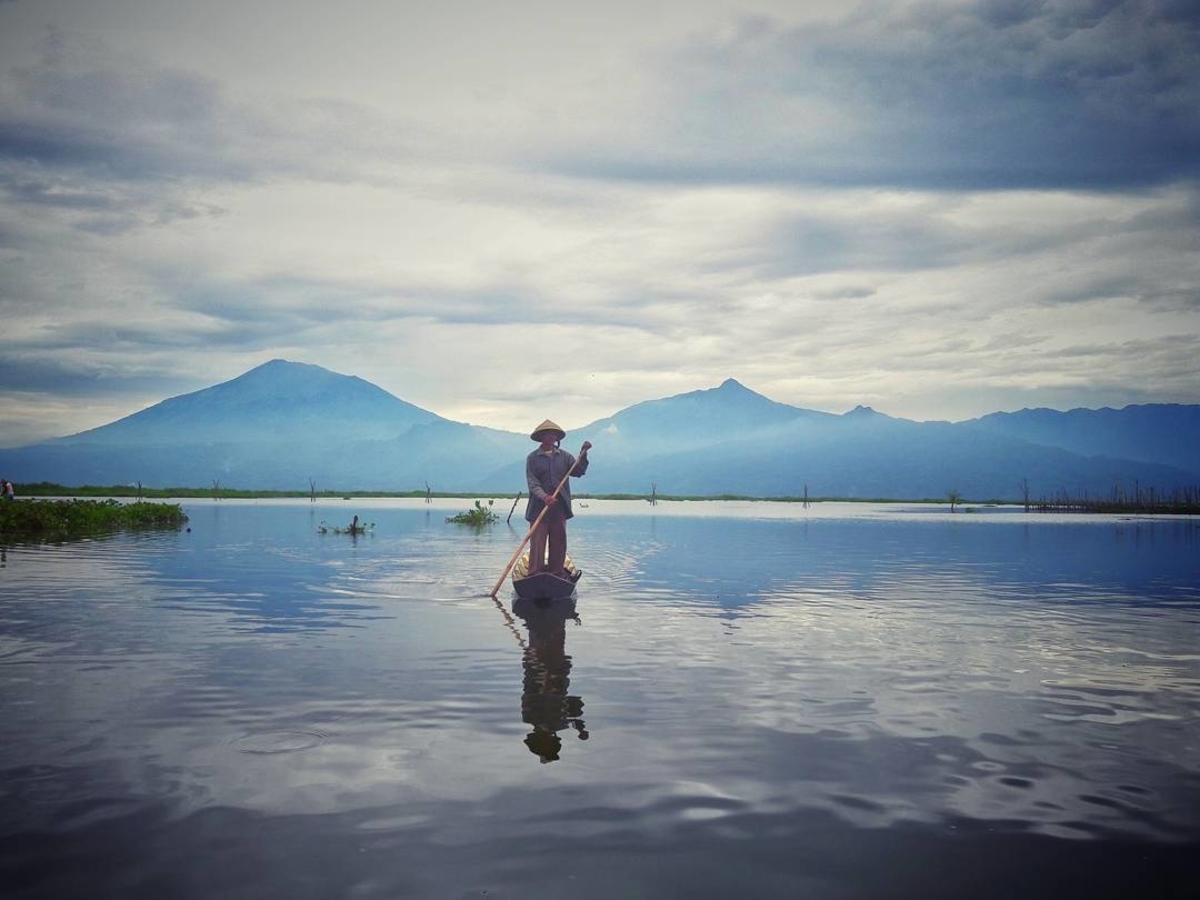 5 Hal yang Menjadi Daya Tarik dari Danau Rawa Pening di Semarang!