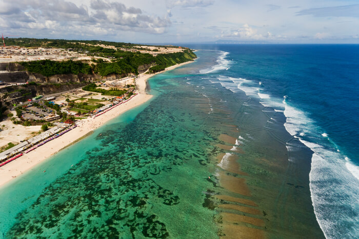 7 Kegiatan Penghilang Suntuk yang Bisa Lo Coba di Pantai Pandawa, Bali