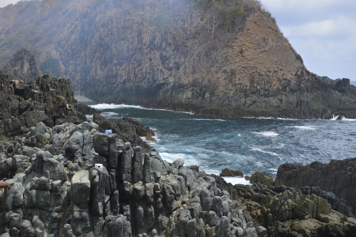 4 Fakta Seputar Pantai Semeti di Pulau Lombok yang Memiliki Keindahan Alam Memukau!