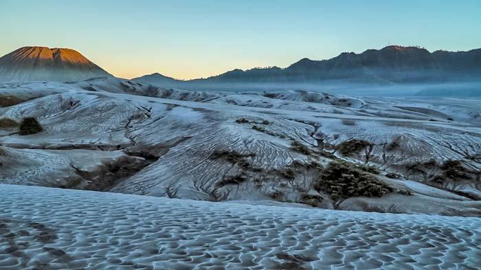 [TERBARU] 4 Fakta Menarik Terkait Embun Upas yang Muncul di Bromo dan Semeru!