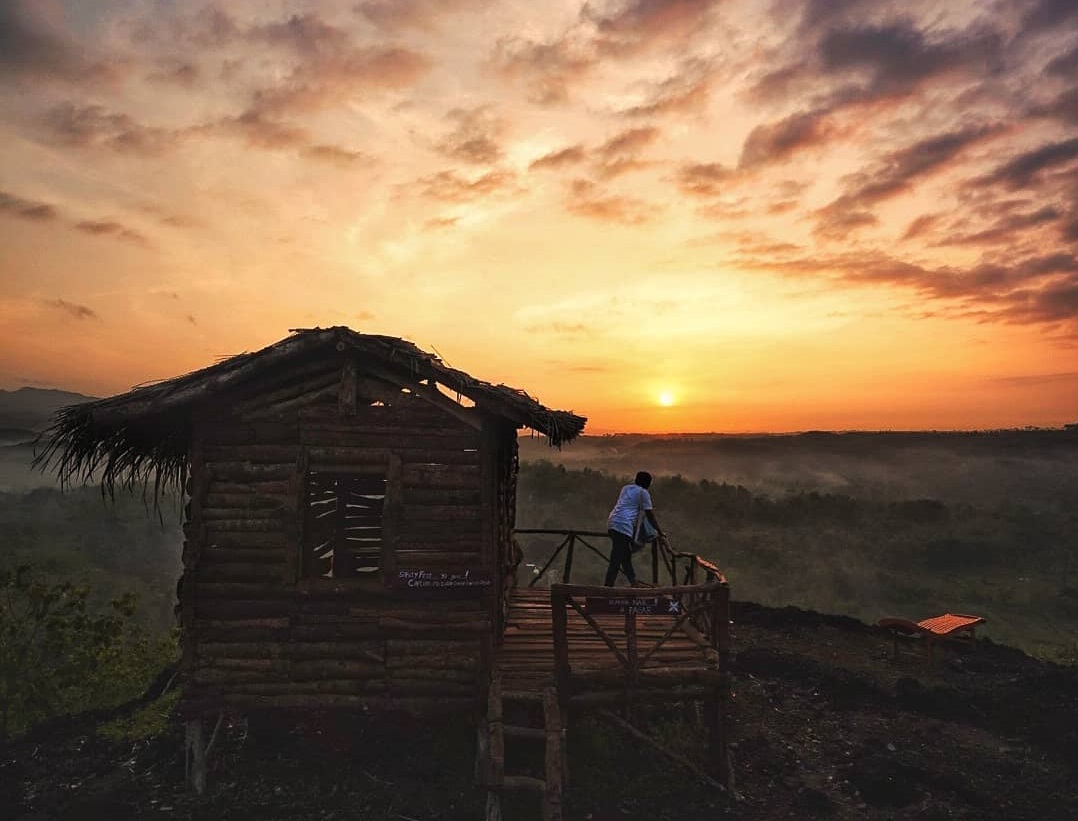 4 Tips Ampuh Mendapat Momen “Sunrise” di Gunung Ireng, Gunungkidul