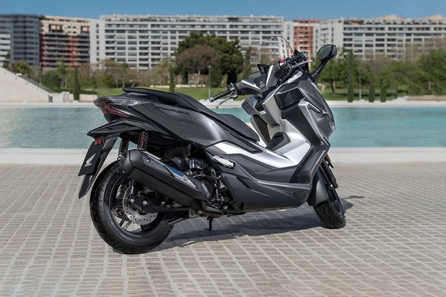 Motor Matic Buat Touring: Honda Forza