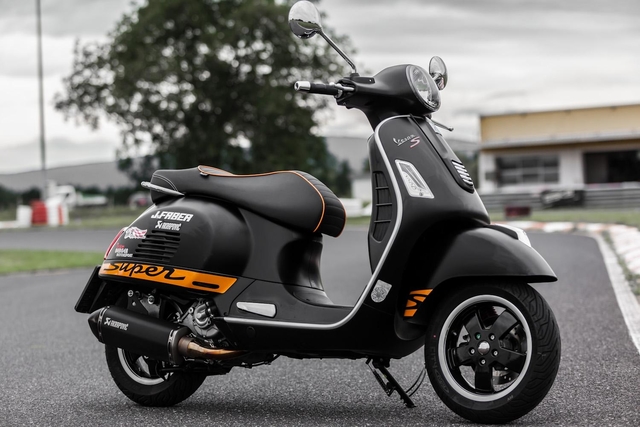 Motor Matic Buat Touring: Vespa GTS 300