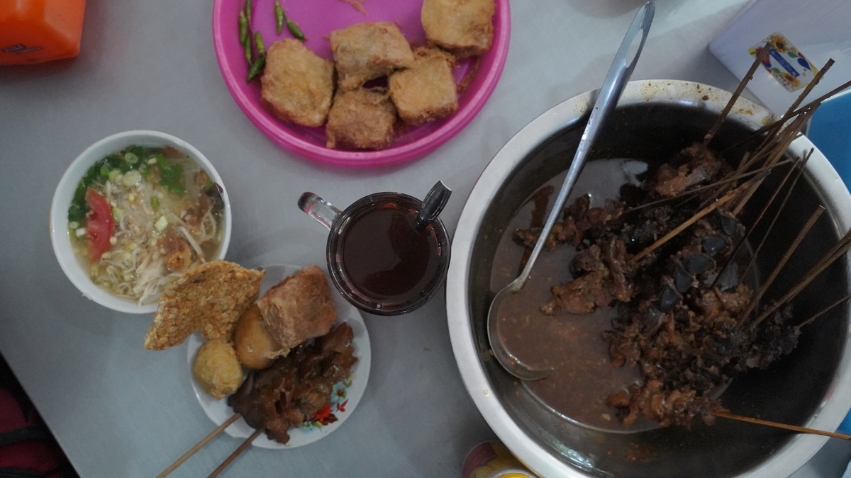 [REVIEW] Soto Ayam Pak Man: Salah Satu Legenda Kuliner Dari Semarang!